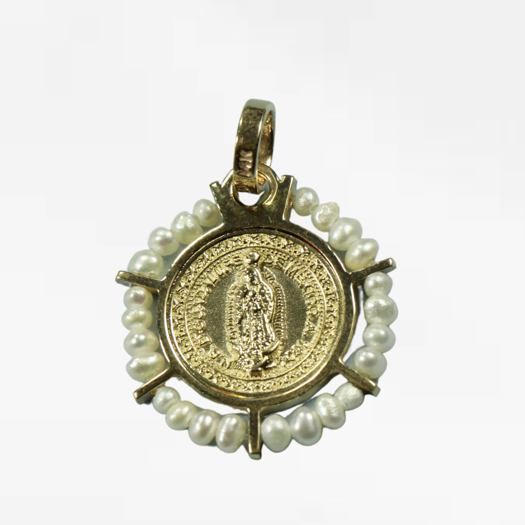 Medalla Redonda Virgen de Guadalupe Troquelada con Perlas